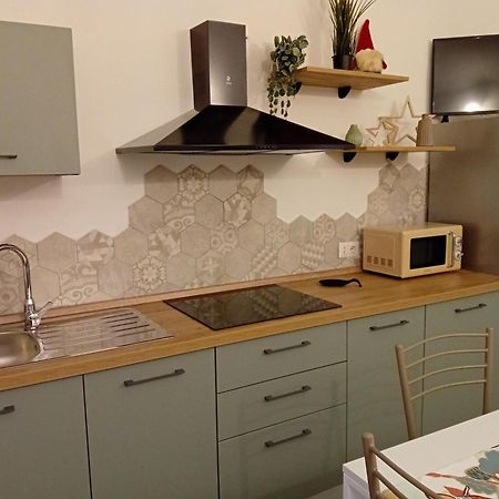 Petite Maison Асти Екстериор снимка