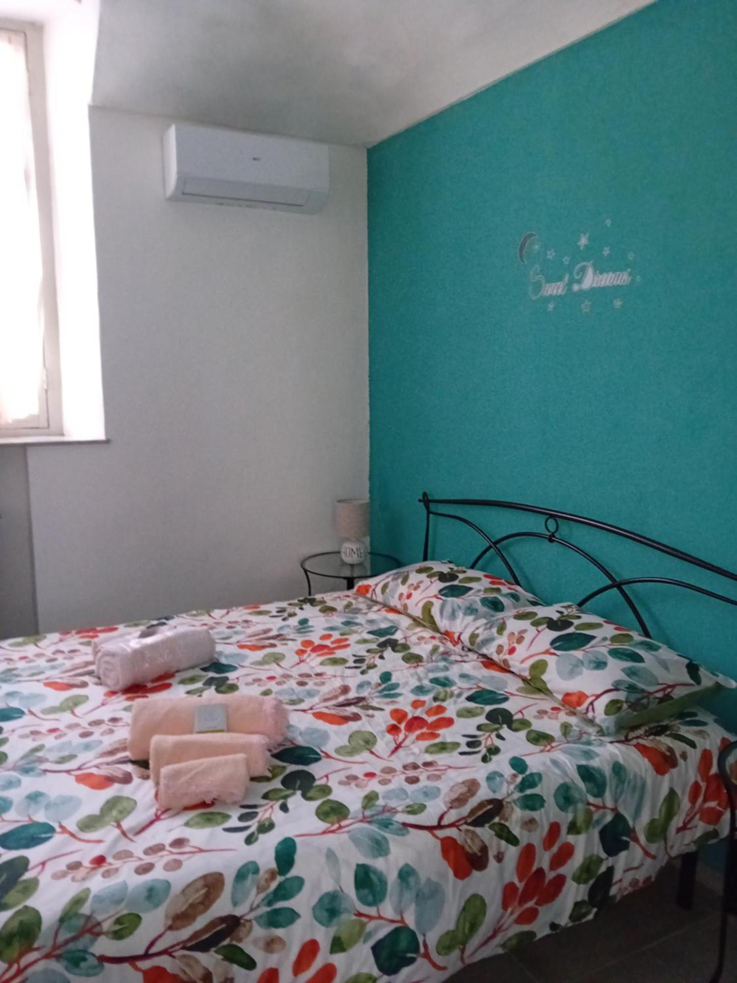 Petite Maison Асти Екстериор снимка